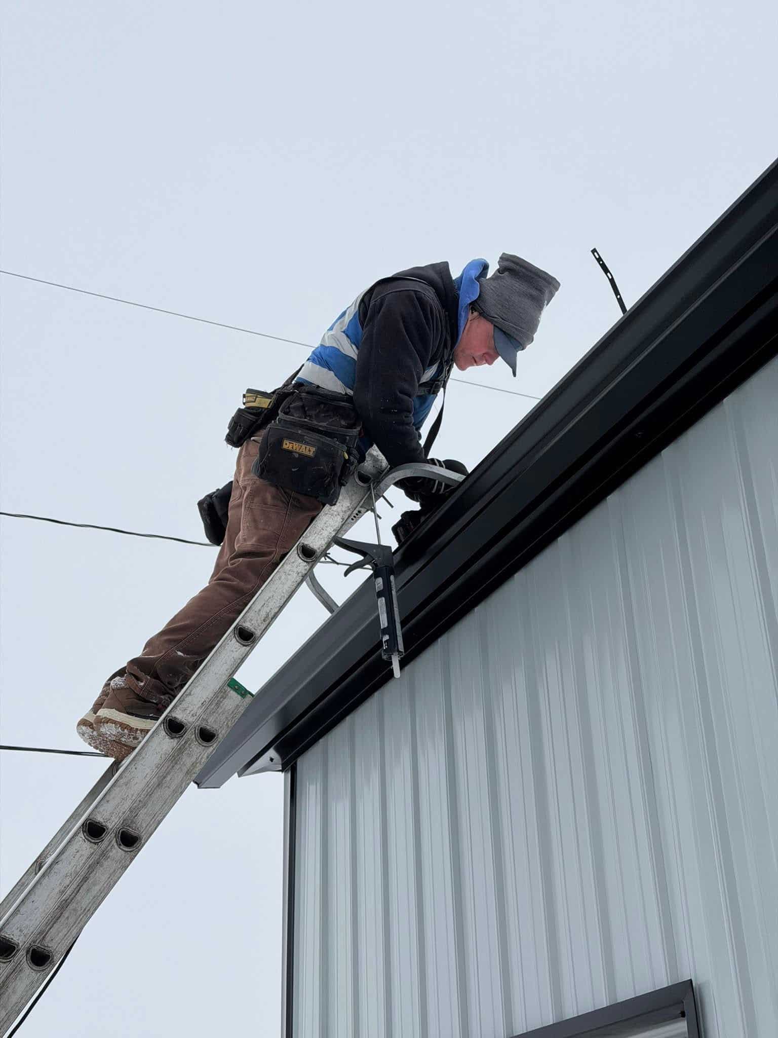 Seamless Gutter Installation (1)